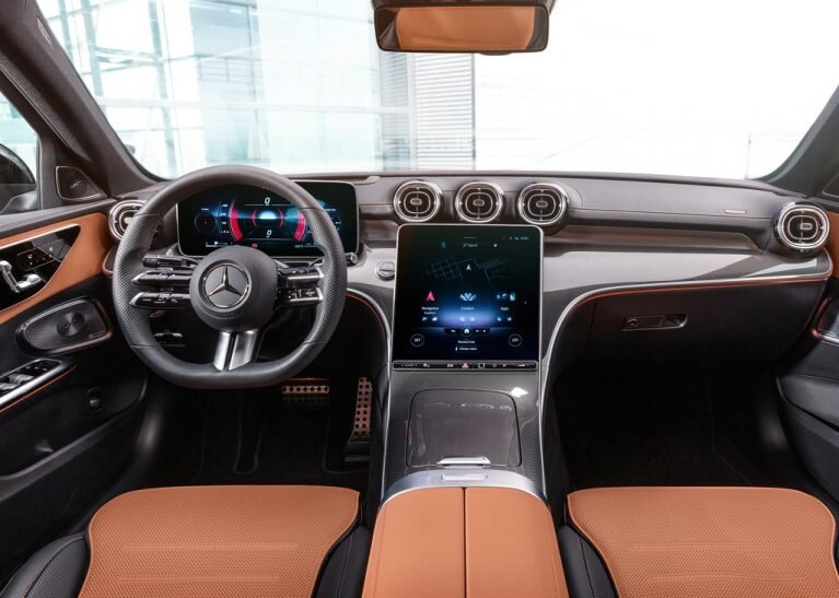 مرسدس بنز C200L 2025 وارداتی / کابین