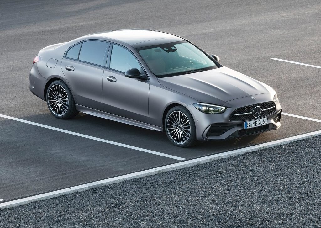 مرسدس بنز C200L 2025 وارداتی / نمای دور