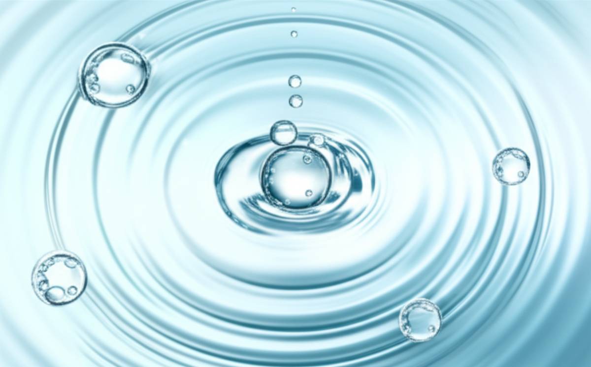 7 ویژگی میسلار واتر خوب: راهنمای انتخاب بهترین پاک کننده